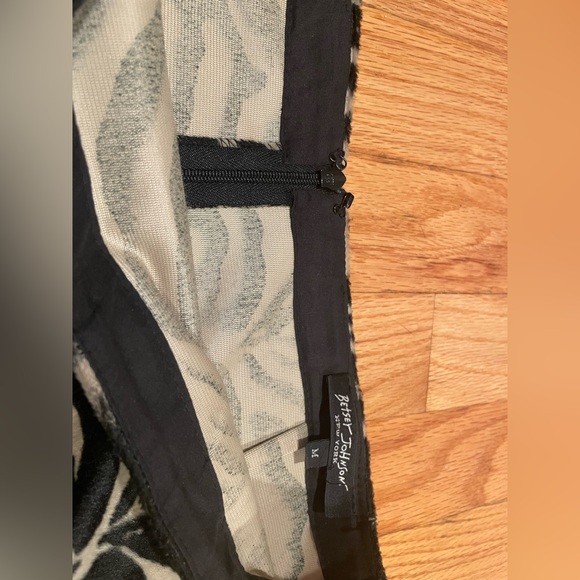 Vintage 90s Betsey Johnson Cream & Black Zebra Print Fur Skirt - Picture 5 of 8